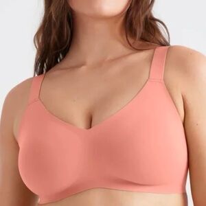 Knix Evolution V-neck bra. 🩷
